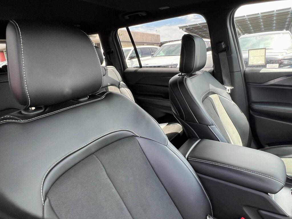 new 2025 Jeep Grand Cherokee L car, priced at $39,875
