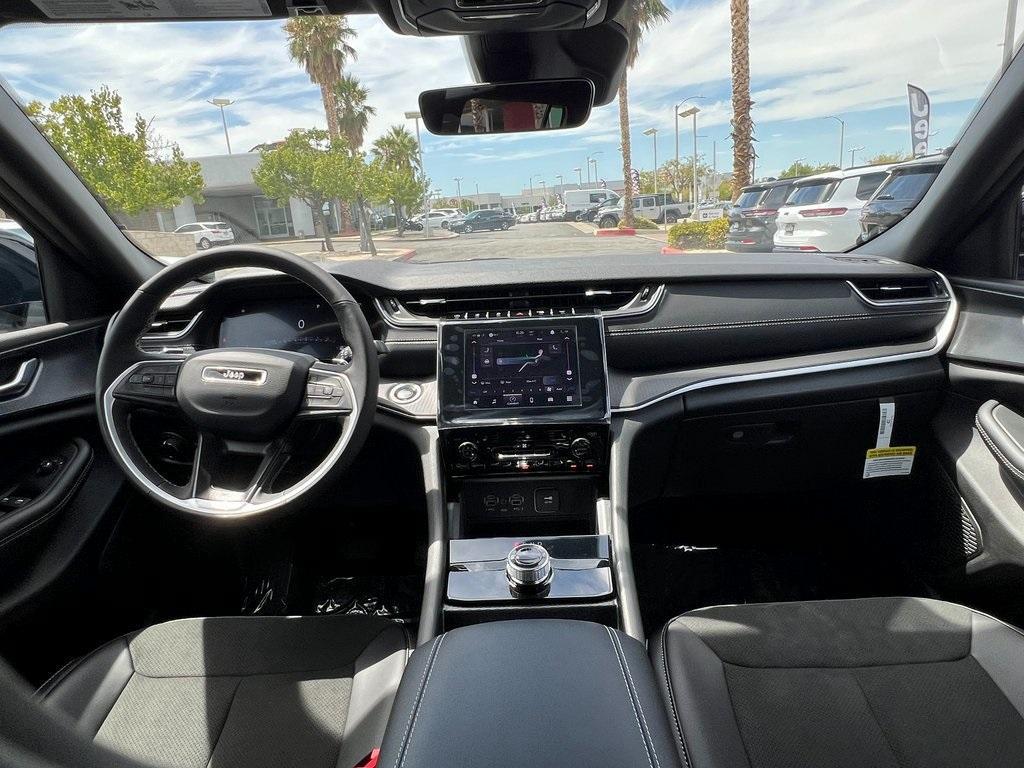 new 2025 Jeep Grand Cherokee L car, priced at $39,875