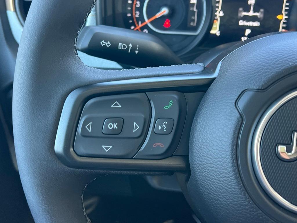 new 2025 Jeep Wrangler car, priced at $49,789