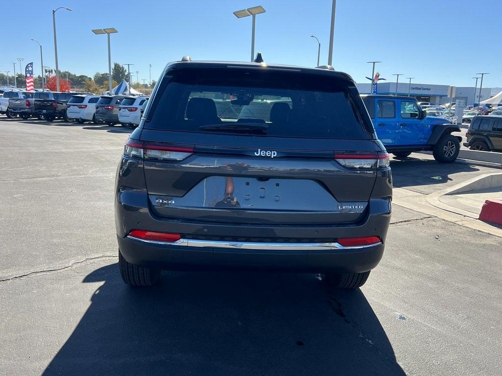 new 2025 Jeep Grand Cherokee car, priced at $42,545