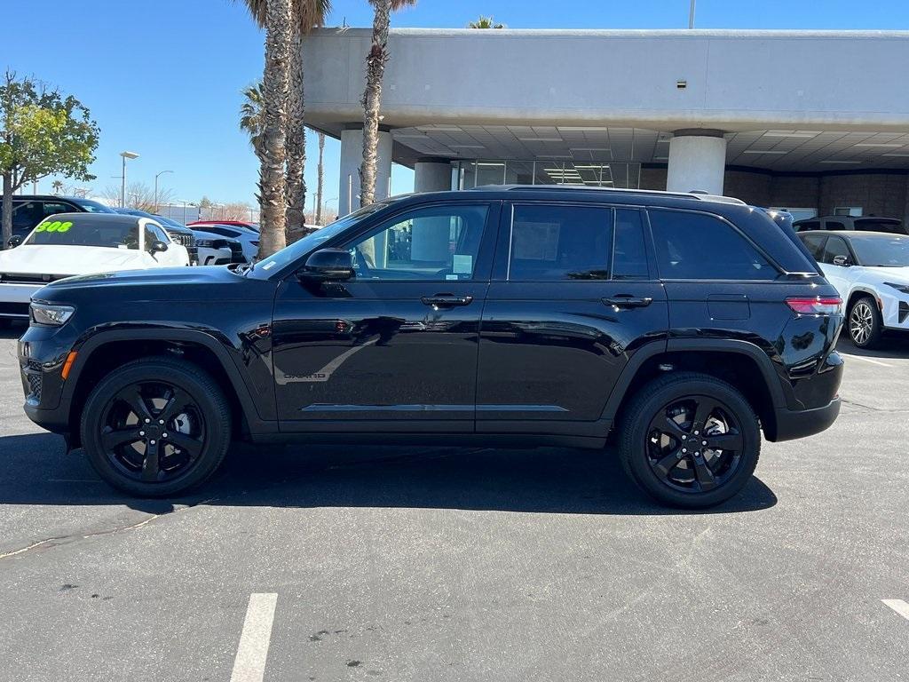 new 2025 Jeep Grand Cherokee car, priced at $44,150