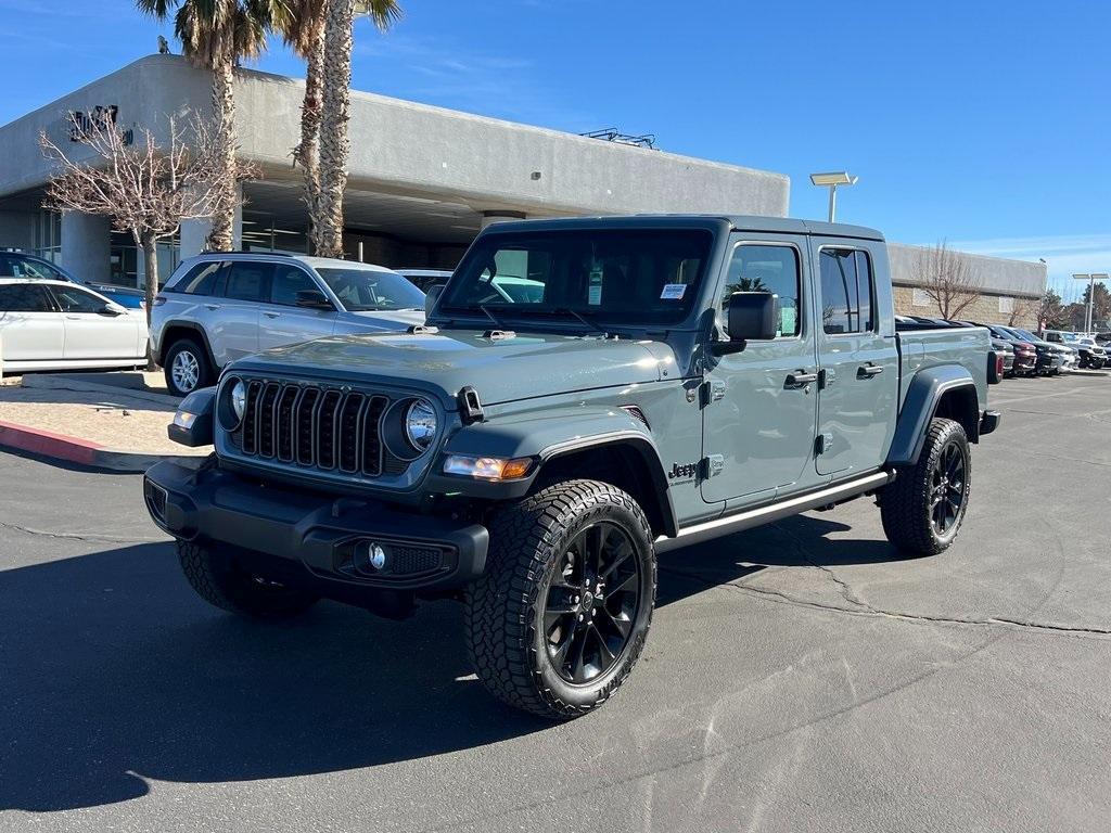 new 2025 Jeep Gladiator car, priced at $43,180