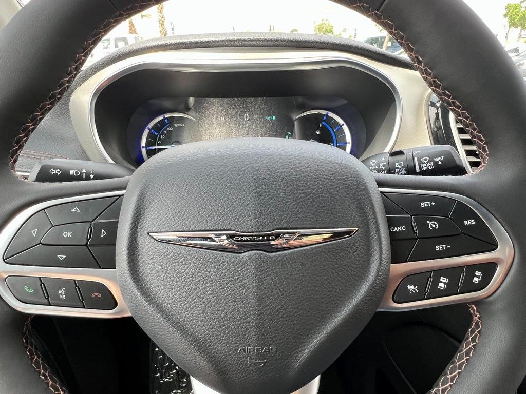 new 2025 Chrysler Pacifica Hybrid car, priced at $52,730