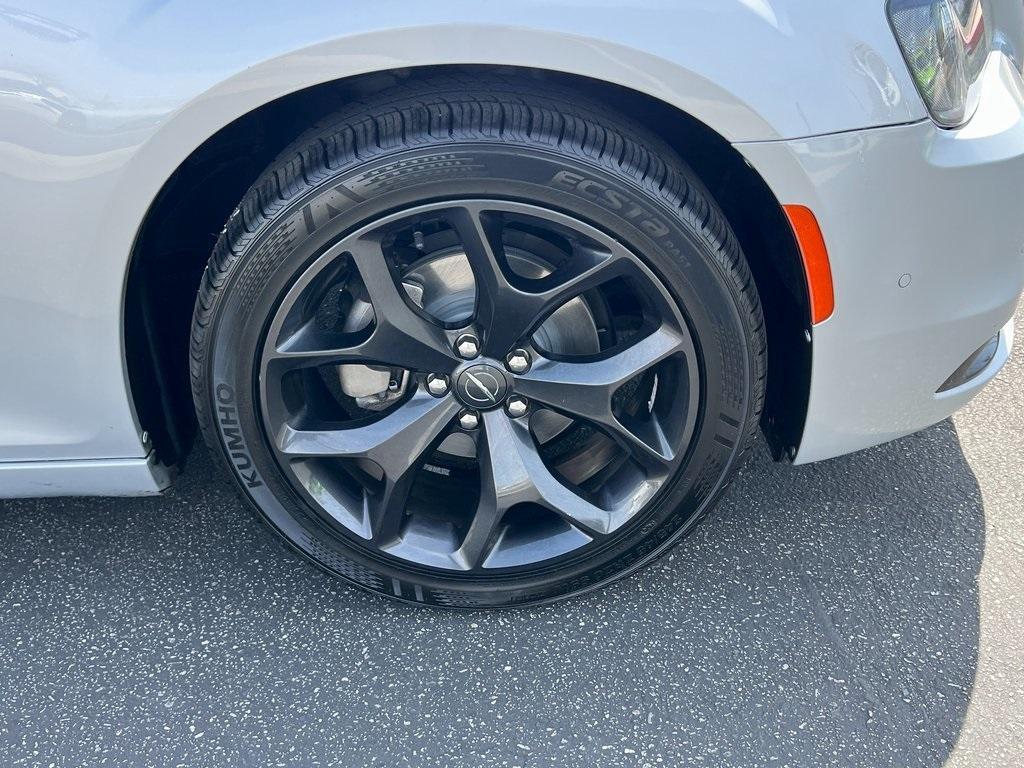 used 2021 Chrysler 300 car, priced at $24,089