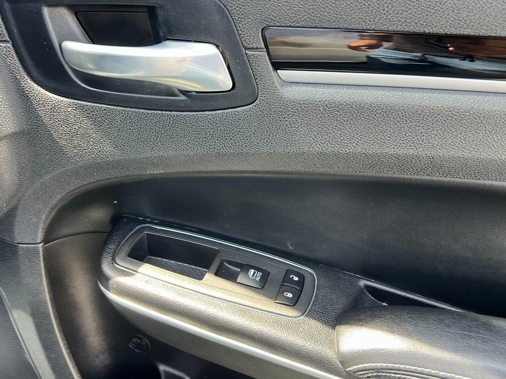 used 2021 Chrysler 300 car, priced at $24,089