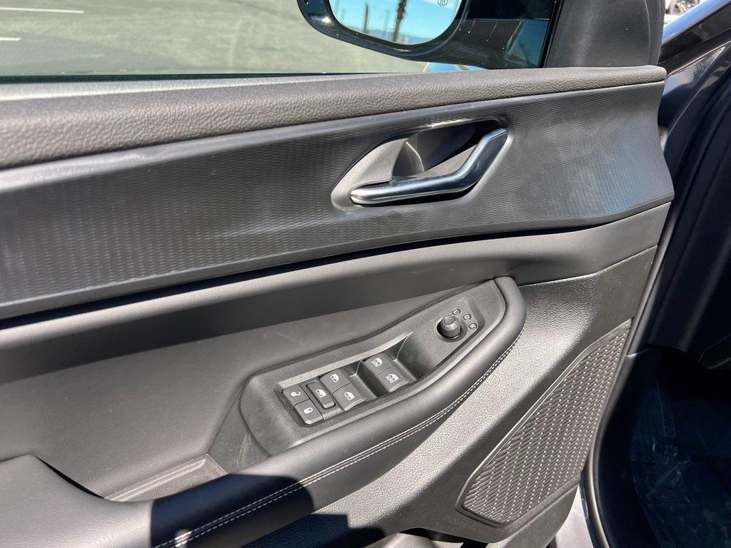 new 2025 Jeep Grand Cherokee L car, priced at $45,175