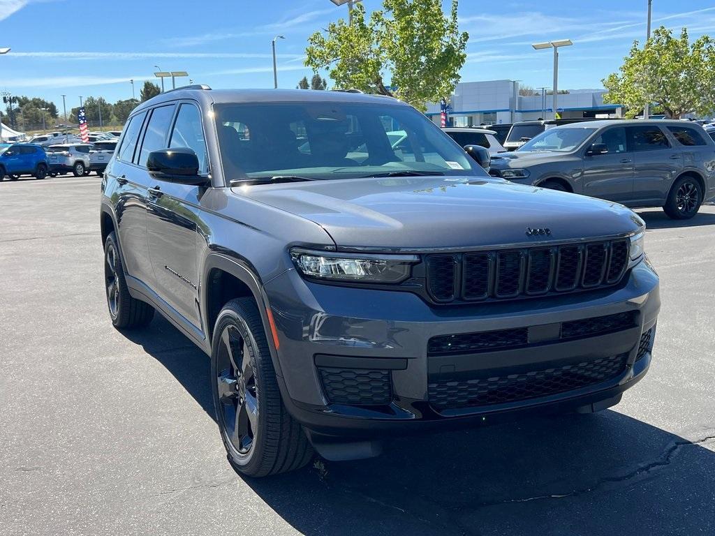 new 2025 Jeep Grand Cherokee L car, priced at $45,175