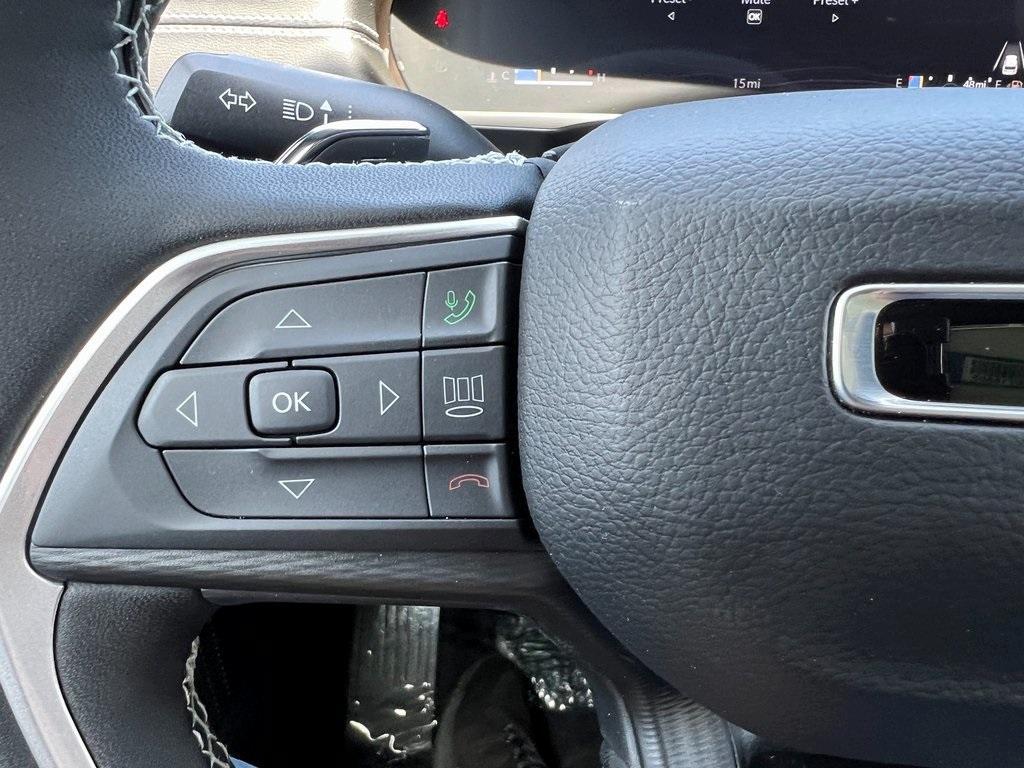 new 2025 Jeep Grand Cherokee car, priced at $43,555