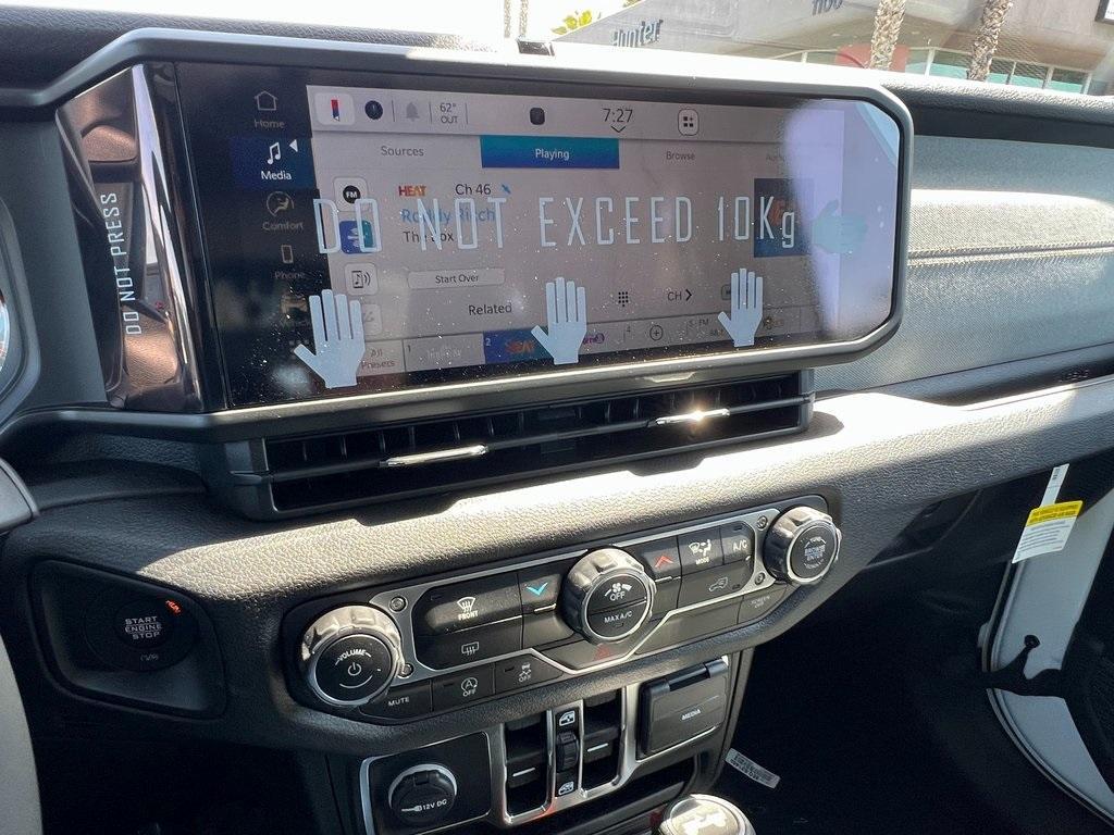 new 2025 Jeep Wrangler car, priced at $46,586