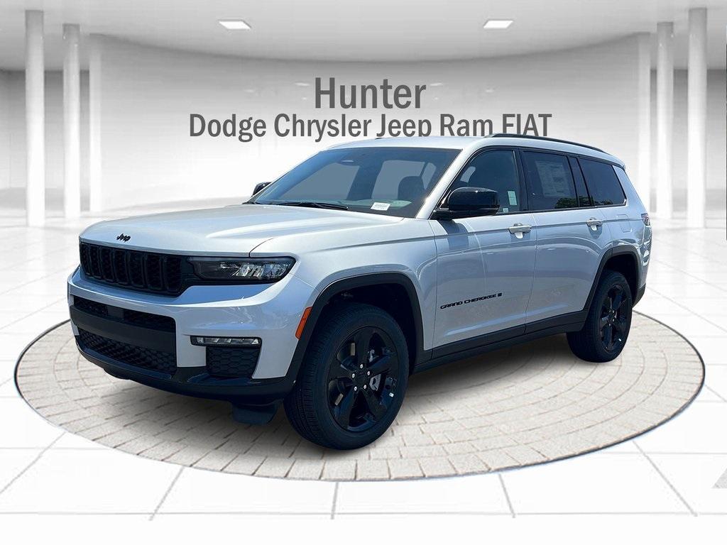new 2025 Jeep Grand Cherokee L car, priced at $46,467