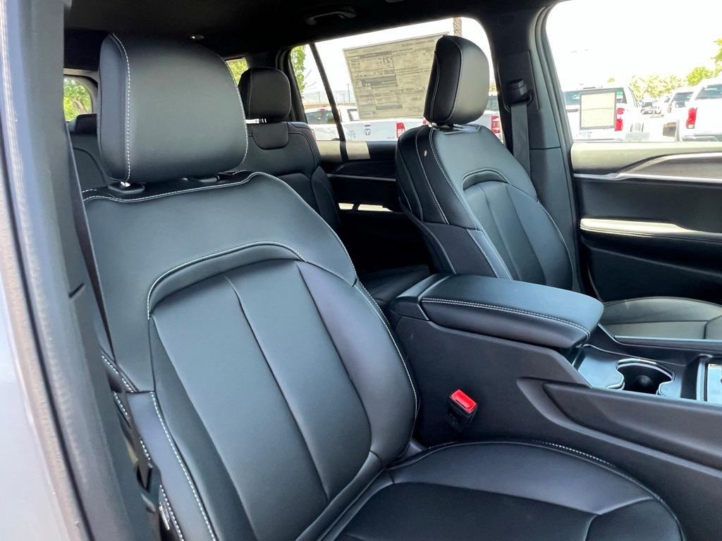 new 2025 Jeep Grand Cherokee L car, priced at $46,467