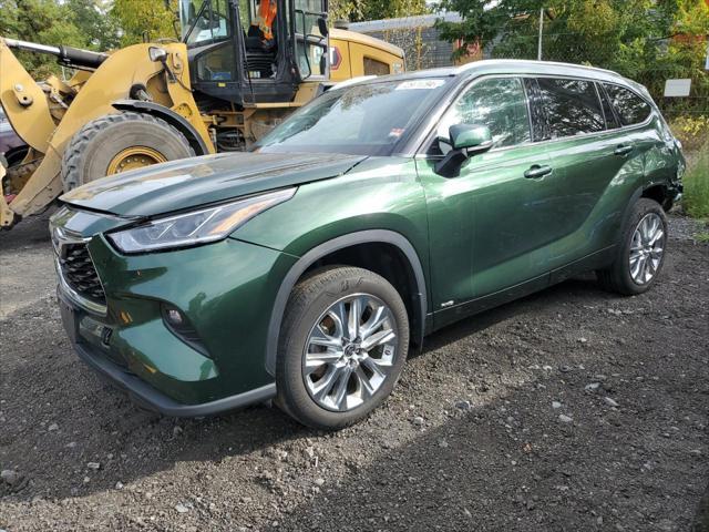 used 2023 Toyota Highlander Hybrid car, priced at $26,900