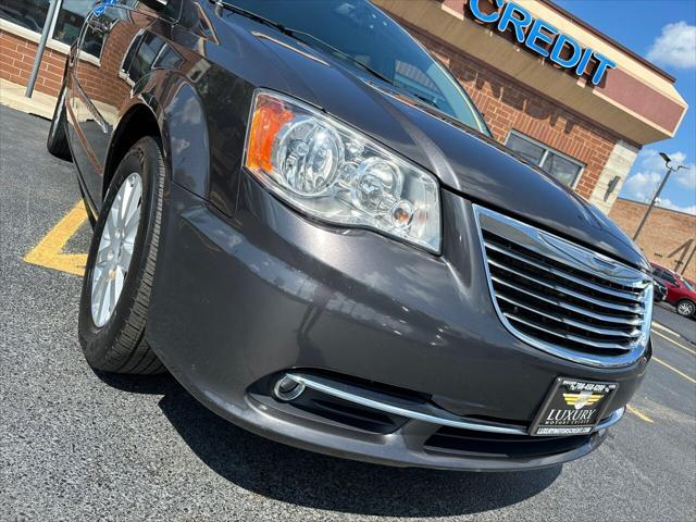 used 2015 Chrysler Town & Country car, priced at $8,764