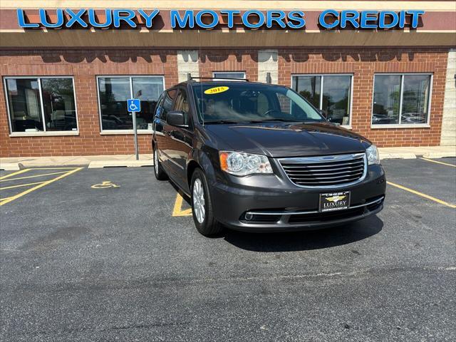 used 2015 Chrysler Town & Country car, priced at $8,764