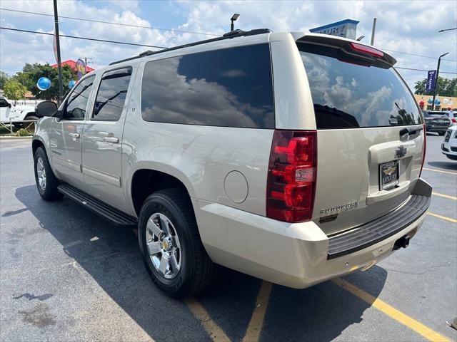 used 2014 Chevrolet Suburban car, priced at $13,232