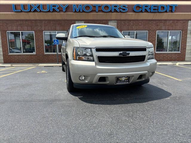 used 2014 Chevrolet Suburban car, priced at $13,232