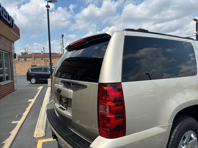 used 2014 Chevrolet Suburban car, priced at $13,232