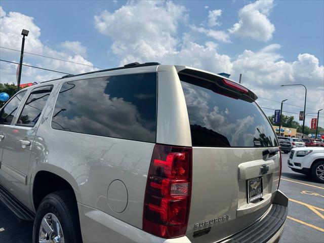 used 2014 Chevrolet Suburban car, priced at $13,232