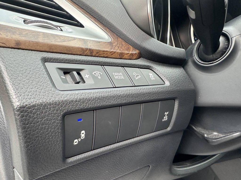 used 2018 Hyundai Santa Fe car, priced at $17,496