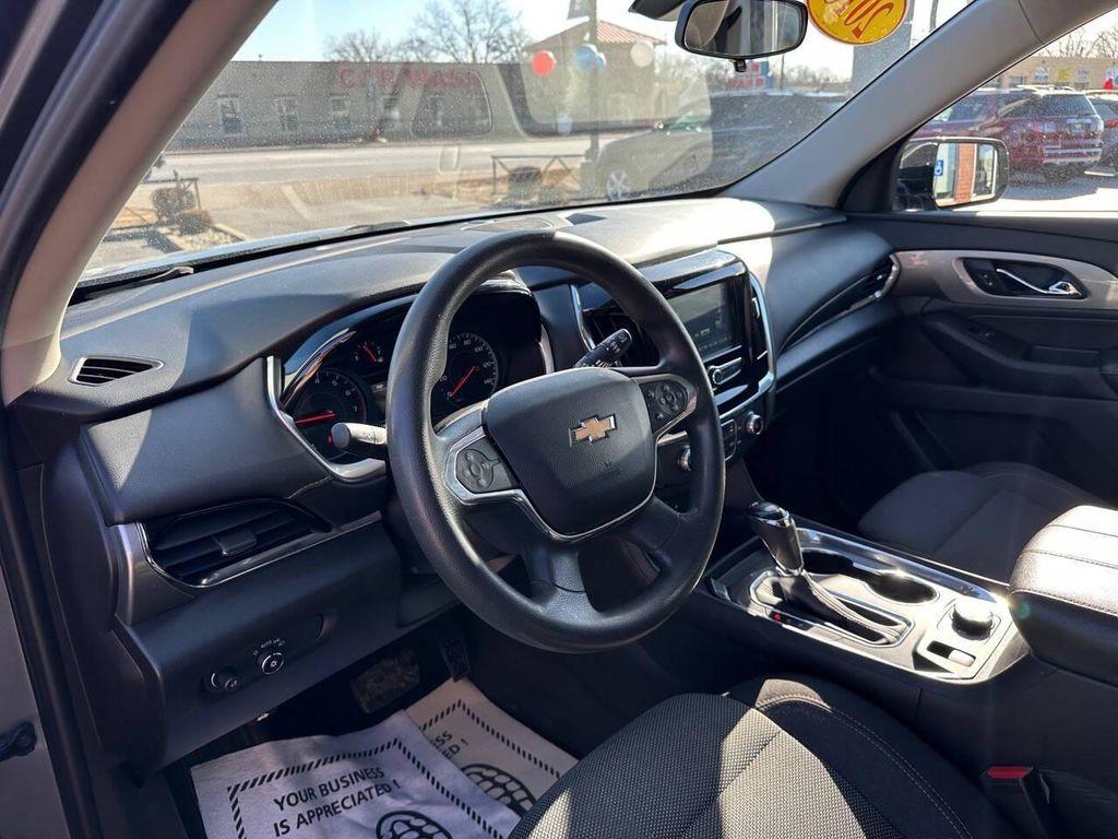 used 2018 Chevrolet Traverse car, priced at $12,995