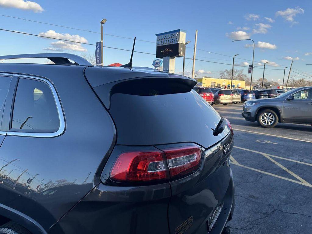 used 2018 Jeep Cherokee car, priced at $9,693