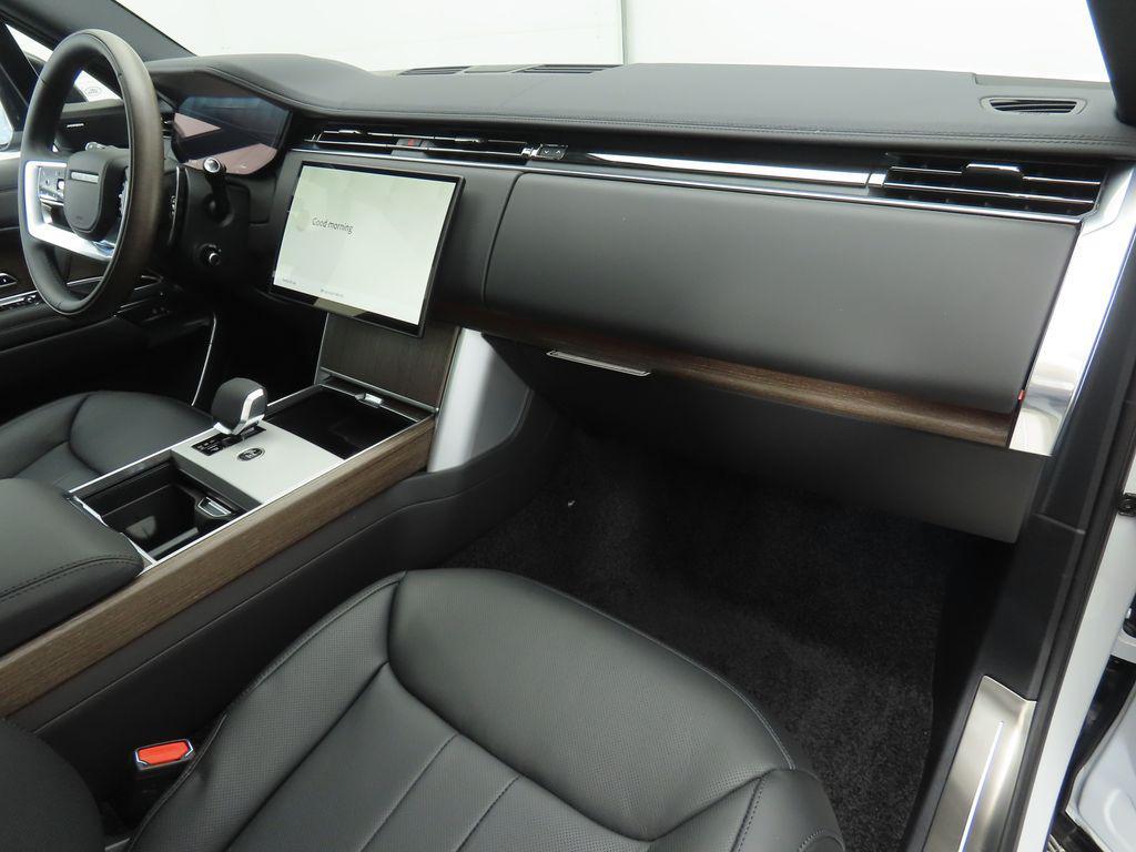 new 2025 Land Rover Range Rover car, priced at $156,400