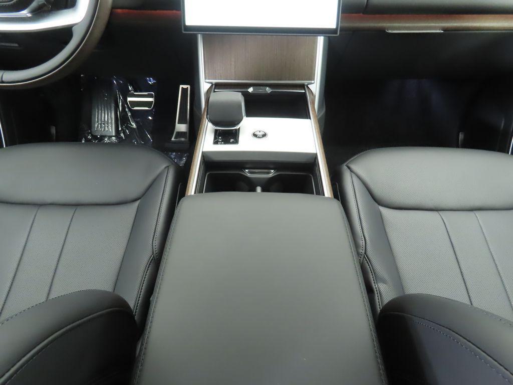new 2025 Land Rover Range Rover car, priced at $156,400