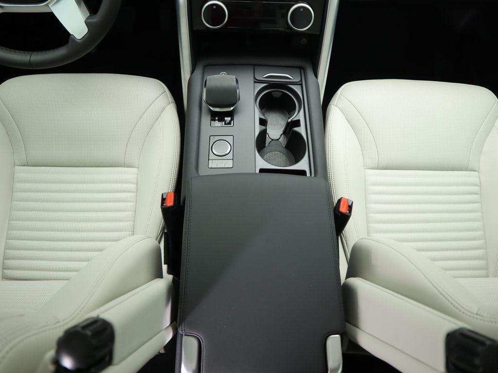 used 2024 Land Rover Discovery car, priced at $42,032