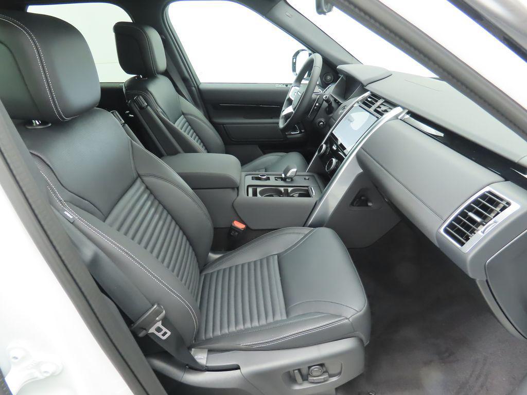 new 2025 Land Rover Discovery car, priced at $65,893