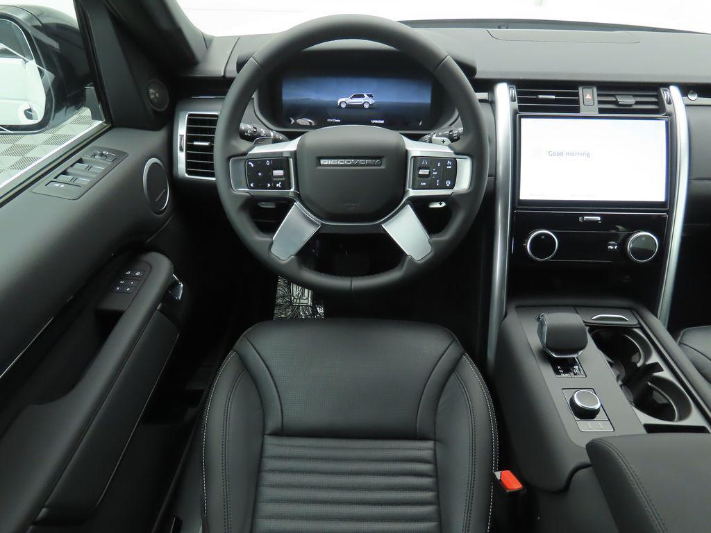new 2025 Land Rover Discovery car, priced at $65,893