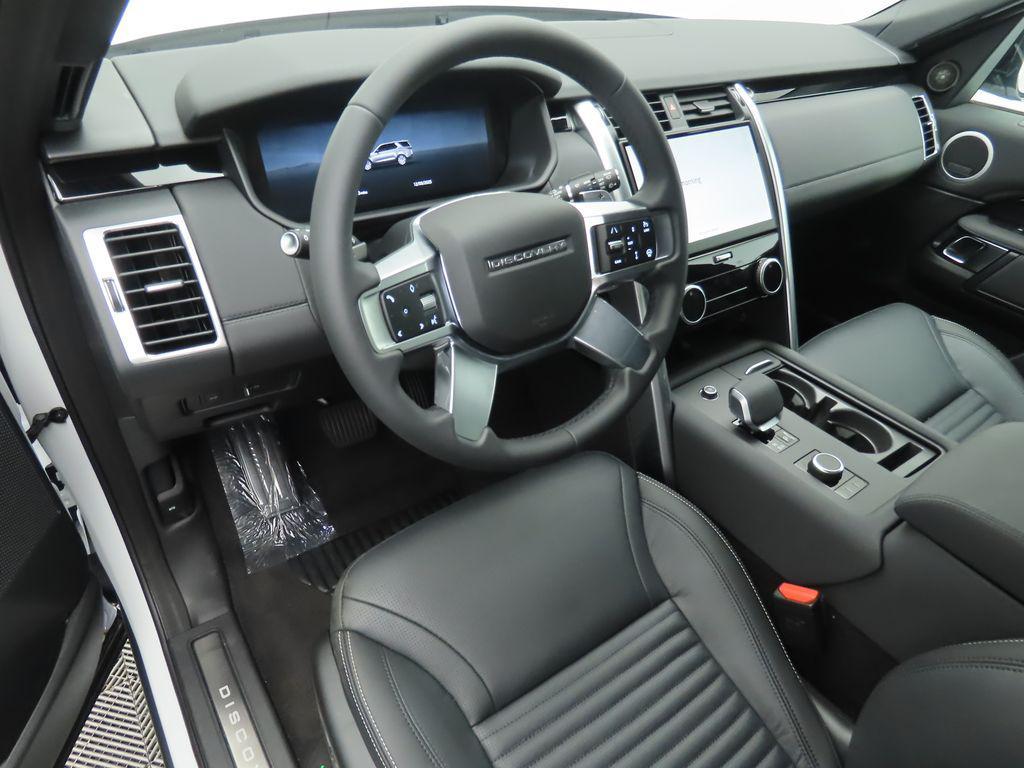 new 2025 Land Rover Discovery car, priced at $65,893