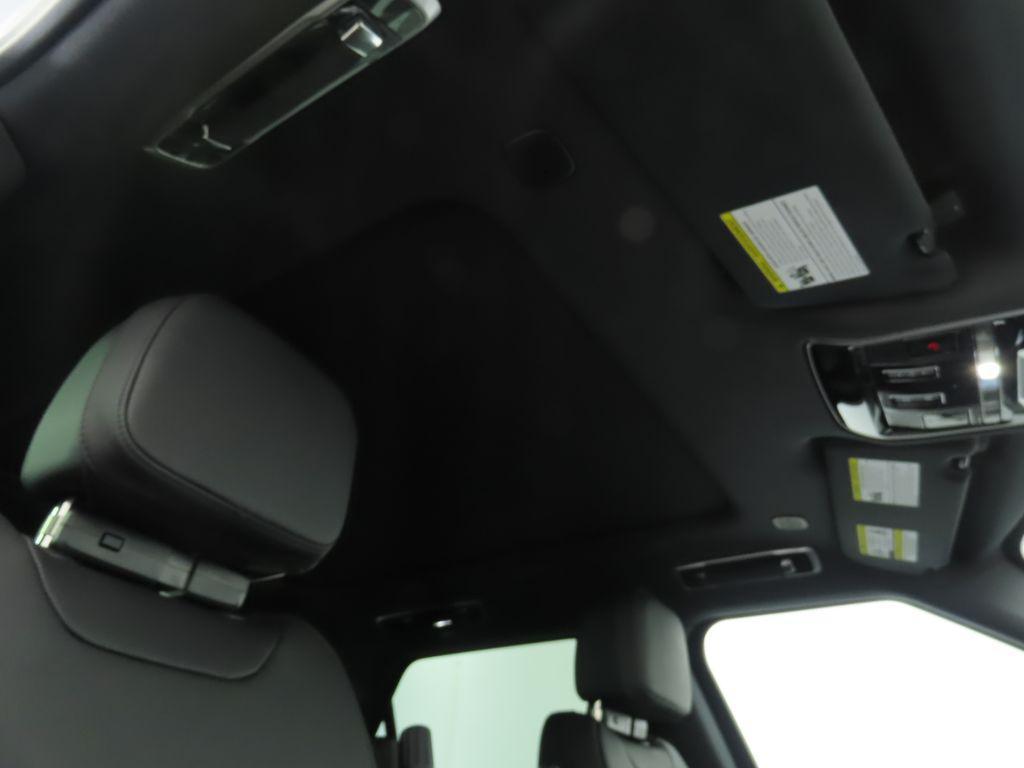 new 2025 Land Rover Range Rover Sport car, priced at $84,645