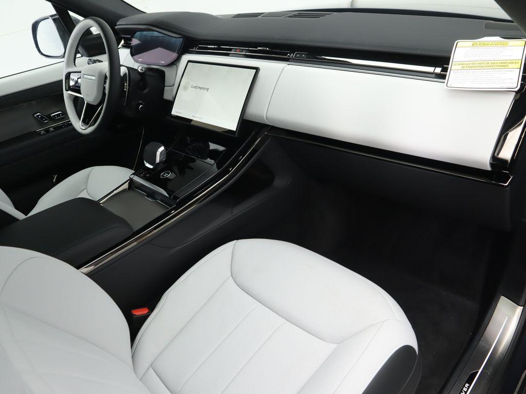 new 2025 Land Rover Range Rover Sport car, priced at $118,940