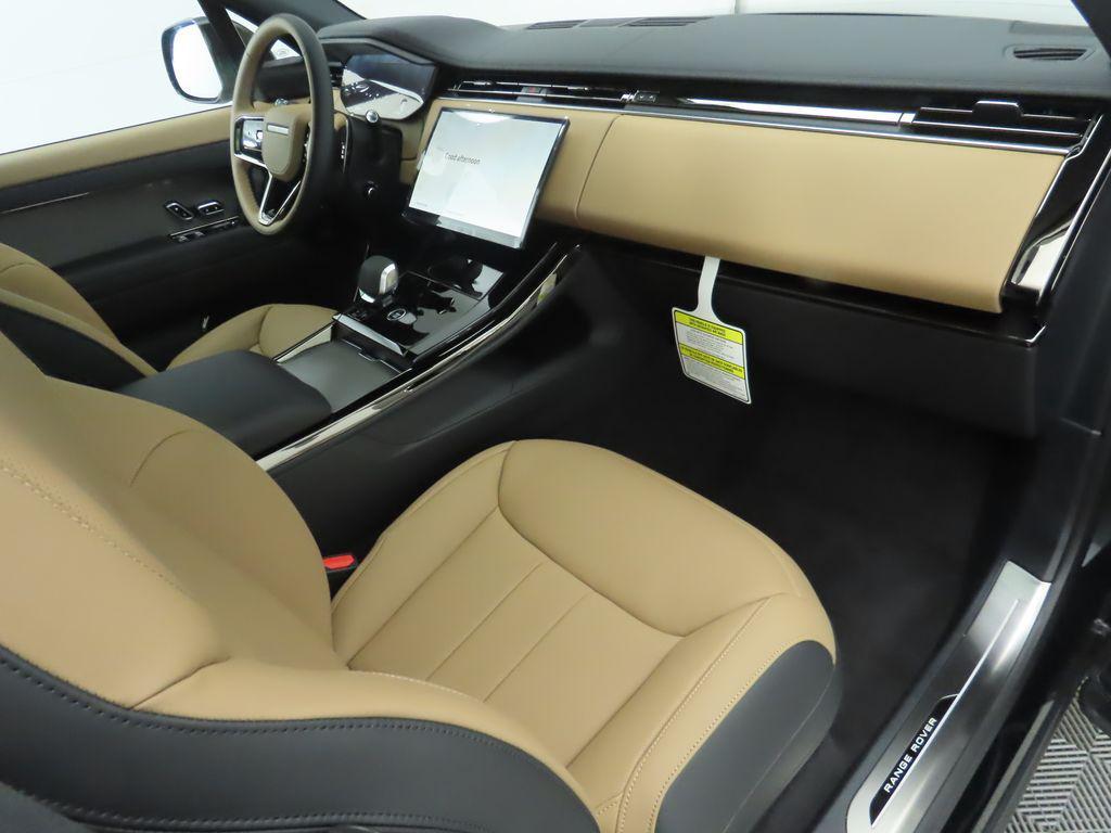 new 2025 Land Rover Range Rover Sport car, priced at $102,690