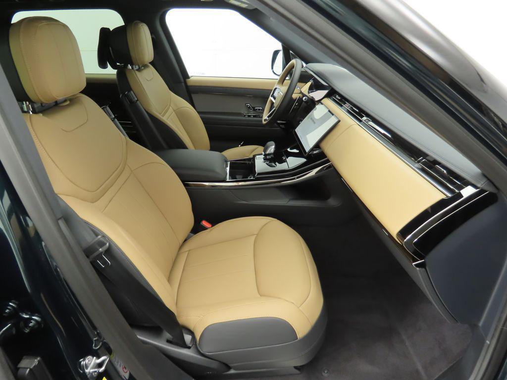 new 2025 Land Rover Range Rover Sport car, priced at $112,570