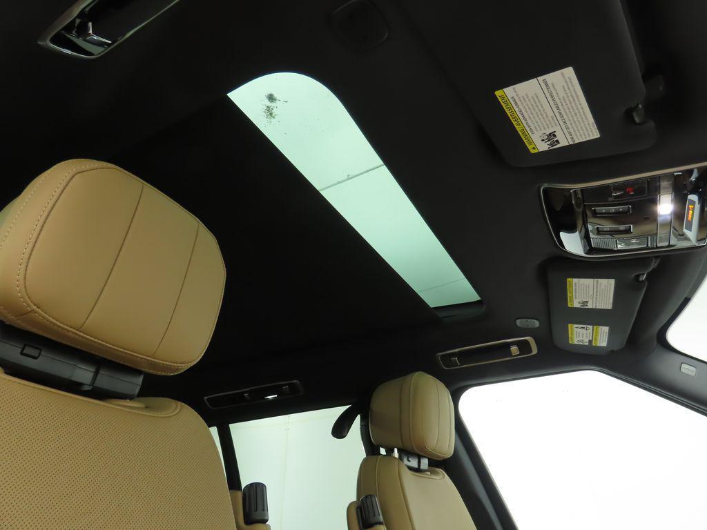 new 2025 Land Rover Range Rover car, priced at $154,200
