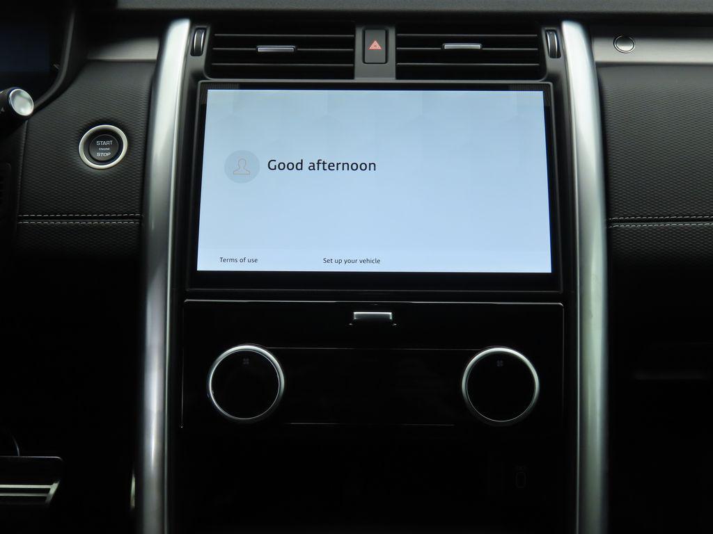 new 2026 Land Rover Discovery car, priced at $76,876