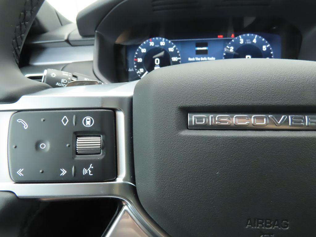 new 2026 Land Rover Discovery car, priced at $76,876