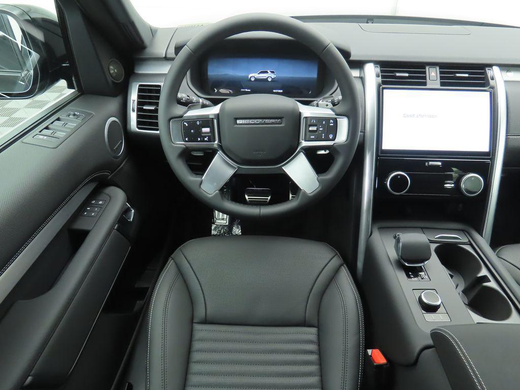 new 2026 Land Rover Discovery car, priced at $76,876