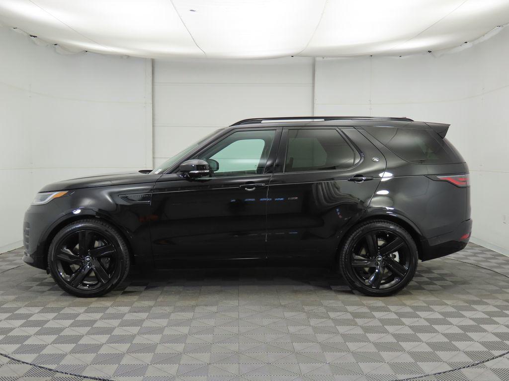 new 2026 Land Rover Discovery car, priced at $76,876