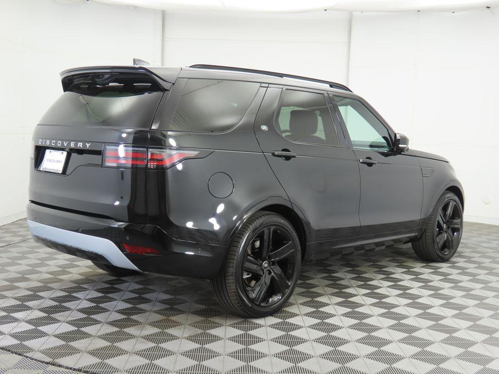 new 2026 Land Rover Discovery car, priced at $76,876