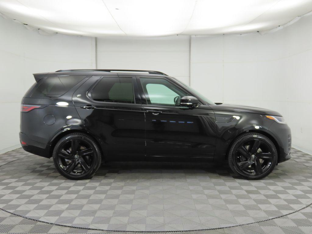 new 2026 Land Rover Discovery car, priced at $76,876