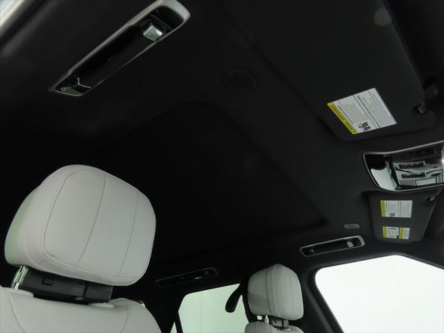 new 2025 Land Rover Range Rover Sport car, priced at $92,870