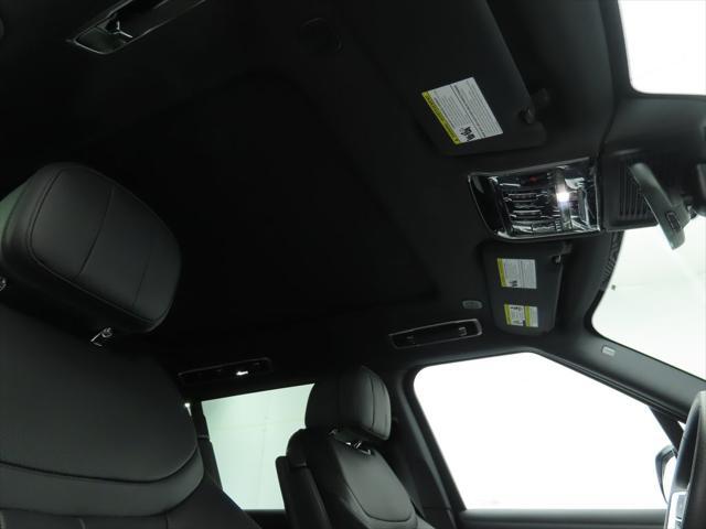 new 2025 Land Rover Range Rover car, priced at $157,085