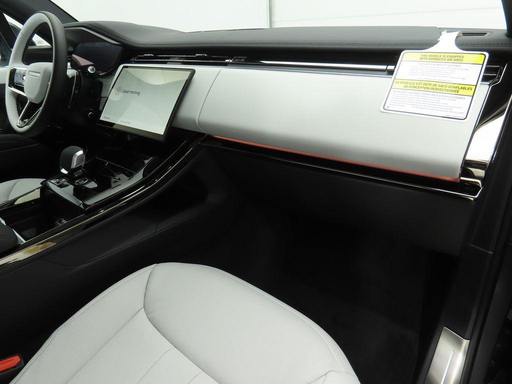 new 2025 Land Rover Range Rover Sport car, priced at $121,495