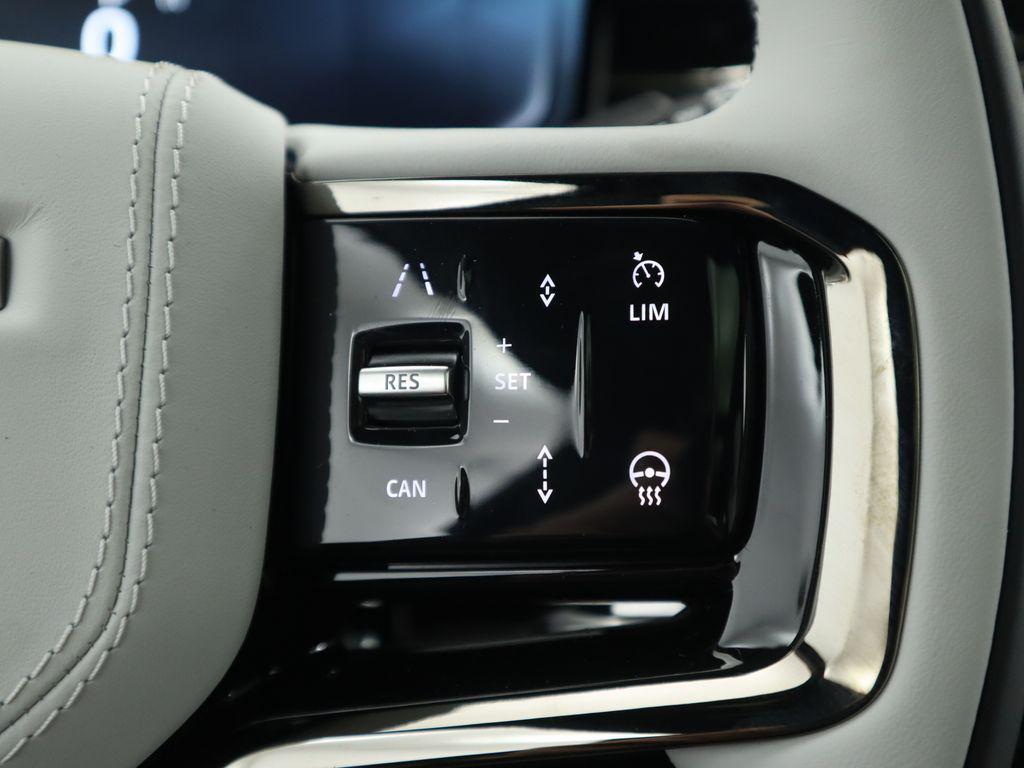 new 2025 Land Rover Range Rover Sport car, priced at $123,540