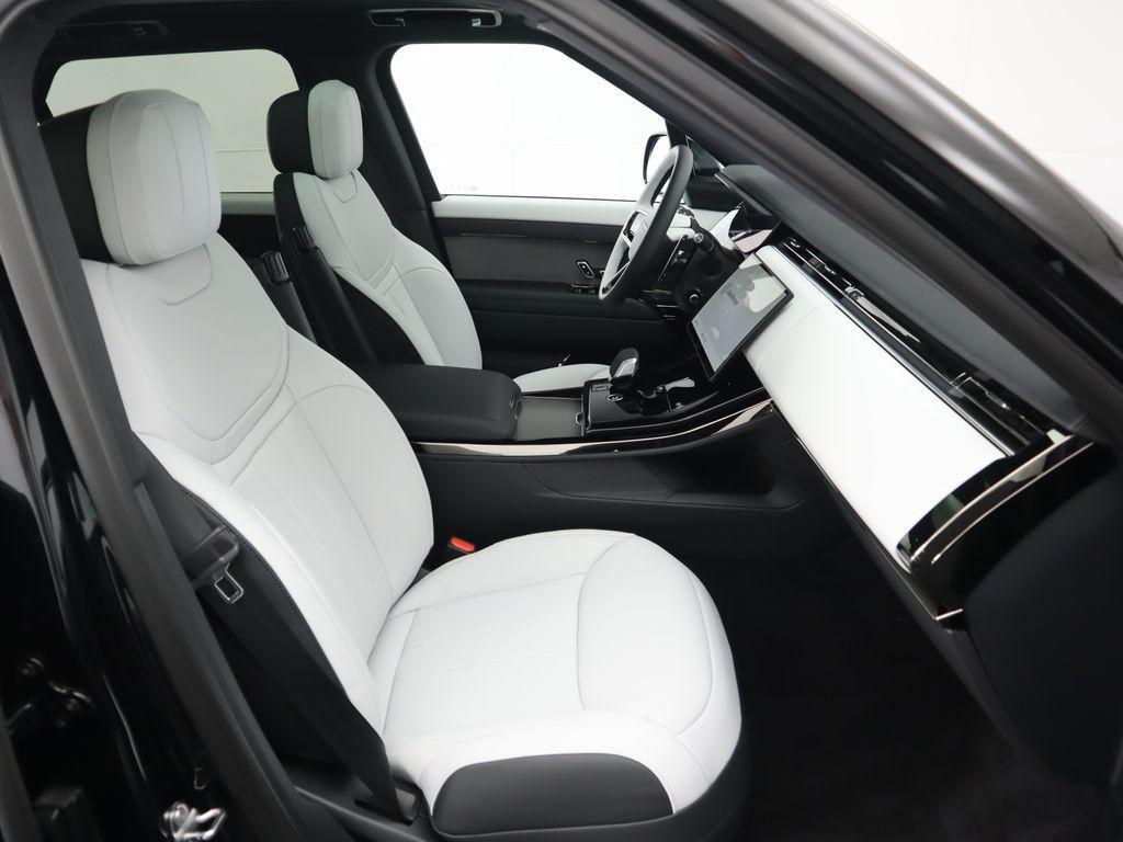 new 2025 Land Rover Range Rover Sport car, priced at $123,540