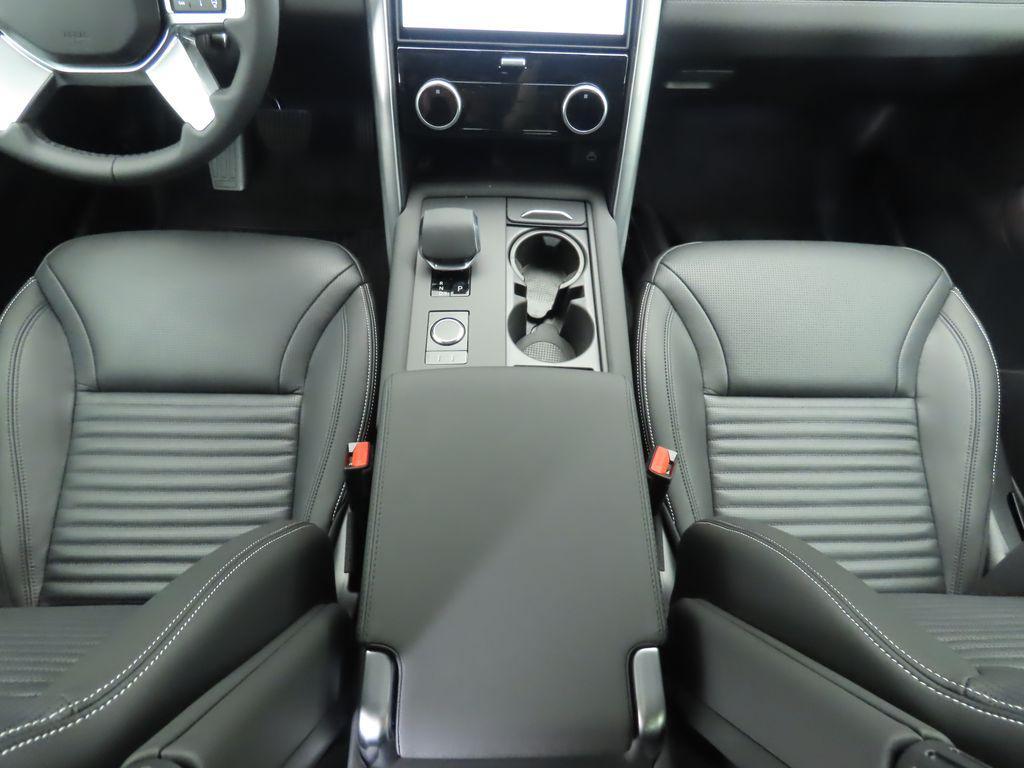 new 2025 Land Rover Discovery car, priced at $65,893