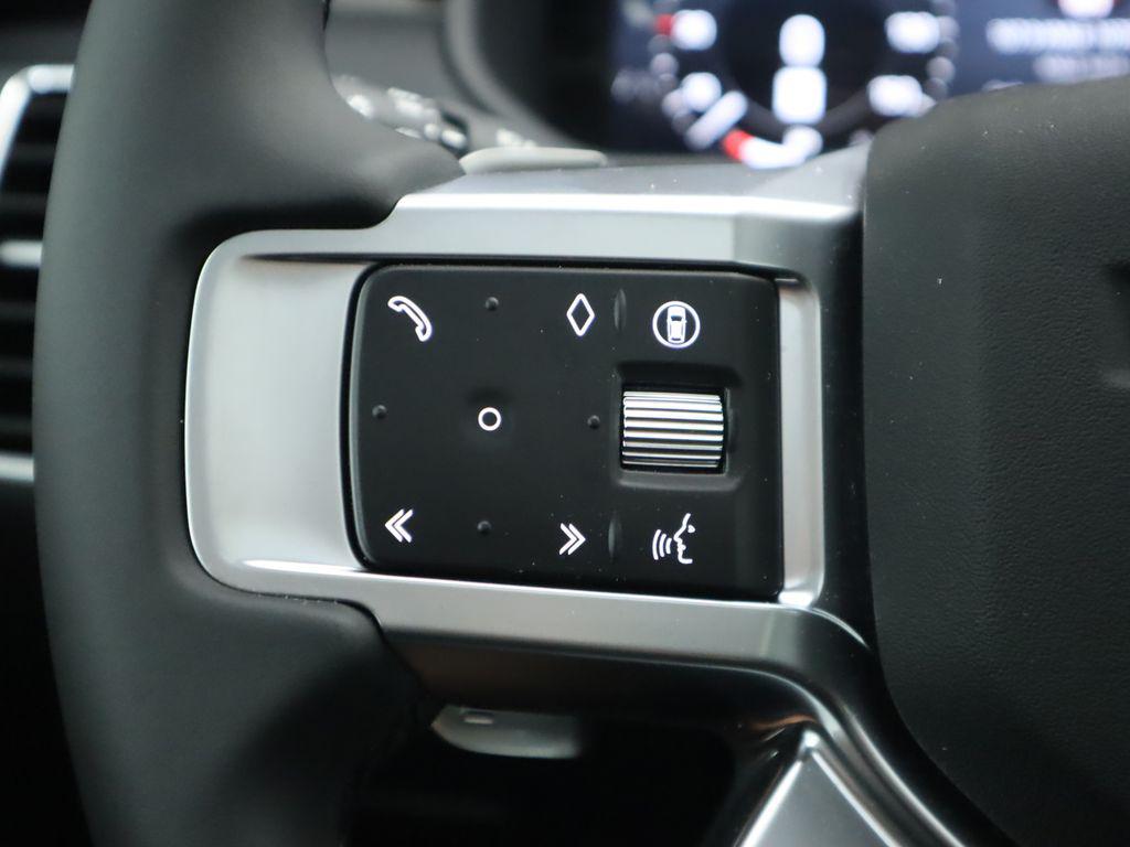 new 2025 Land Rover Discovery car, priced at $69,243