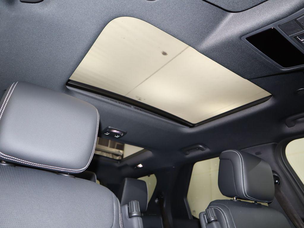 new 2025 Land Rover Discovery car, priced at $69,243